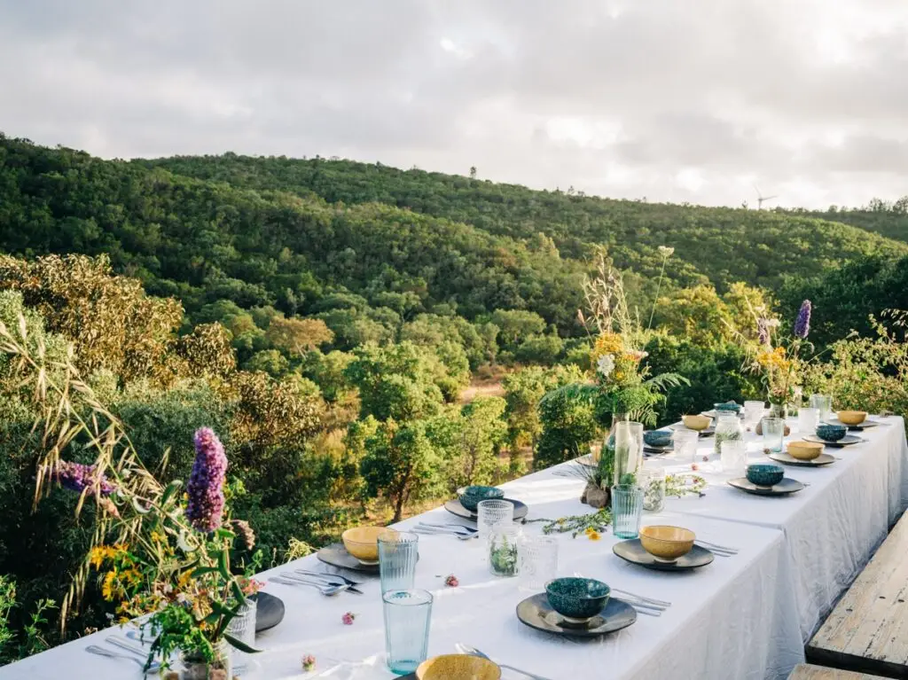 Nature-Dining